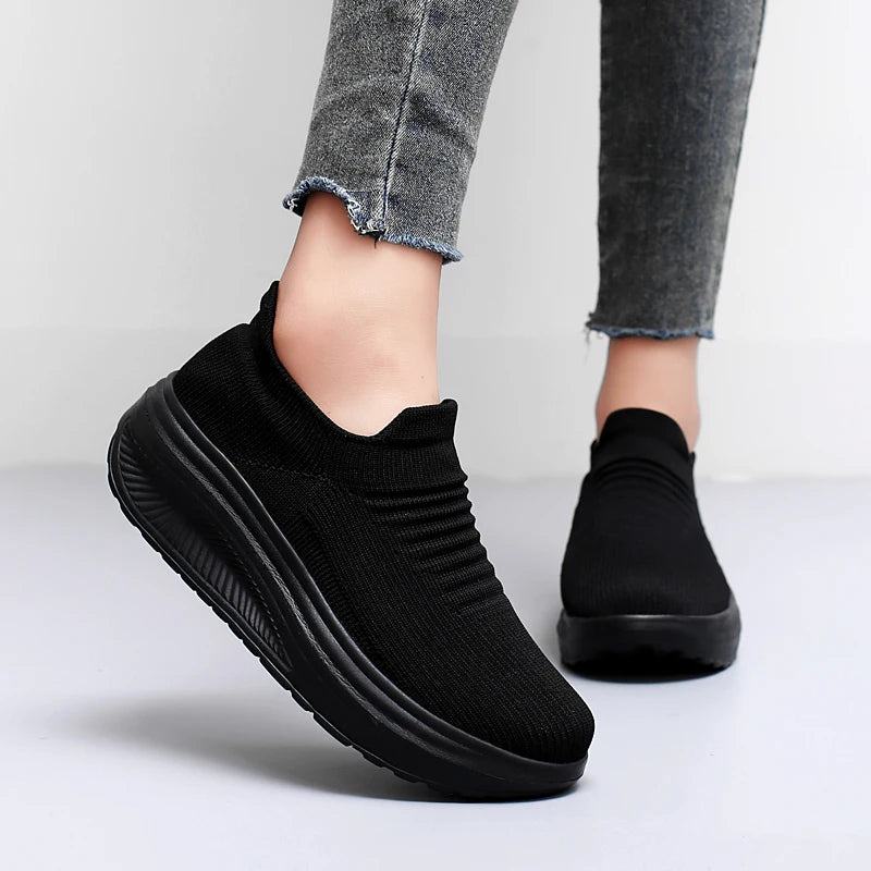 AirStep Flow – Ténis Slip-On Plataforma Respiráveis