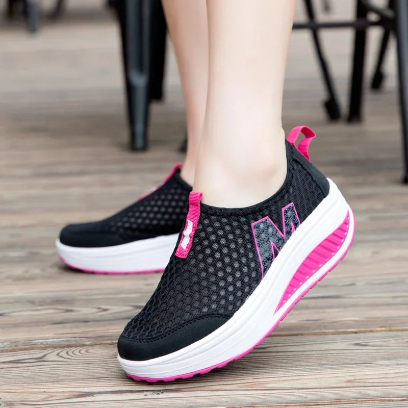 CloudEase Slip – Sapatos respiráveis slip-on para mulher
