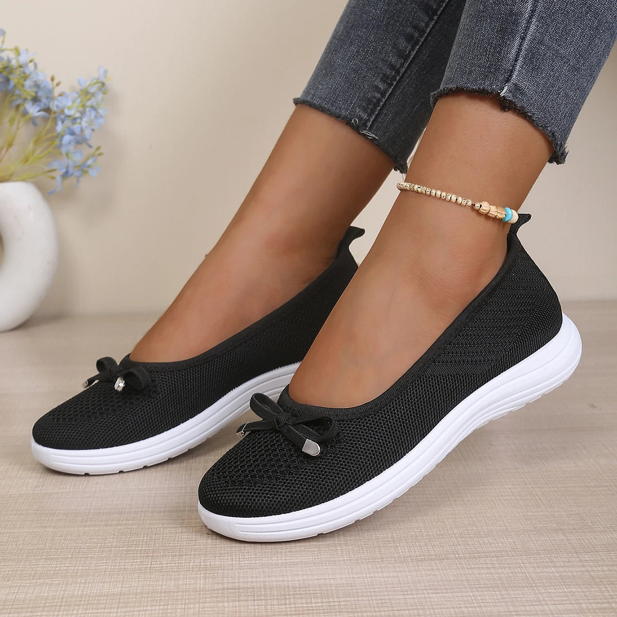 BellaKnit Grace – Sabrinas barefoot respiráveis em malha com laço decorativo